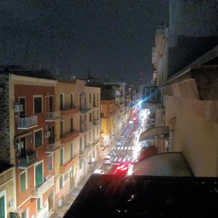 Pokoj Dla 2 Z Prywatnym Balkonem, Lazienka I Wejsciem Μπάρι Εξωτερικό φωτογραφία